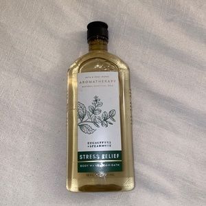 Bath & body body wash and bath foam